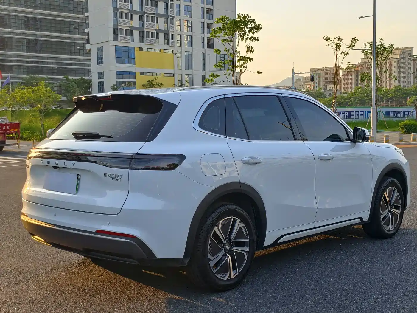 Geely Galaxy Galaxy Starship 7 EM-i 2025 2025 Model 120km Voyage+ Edition
