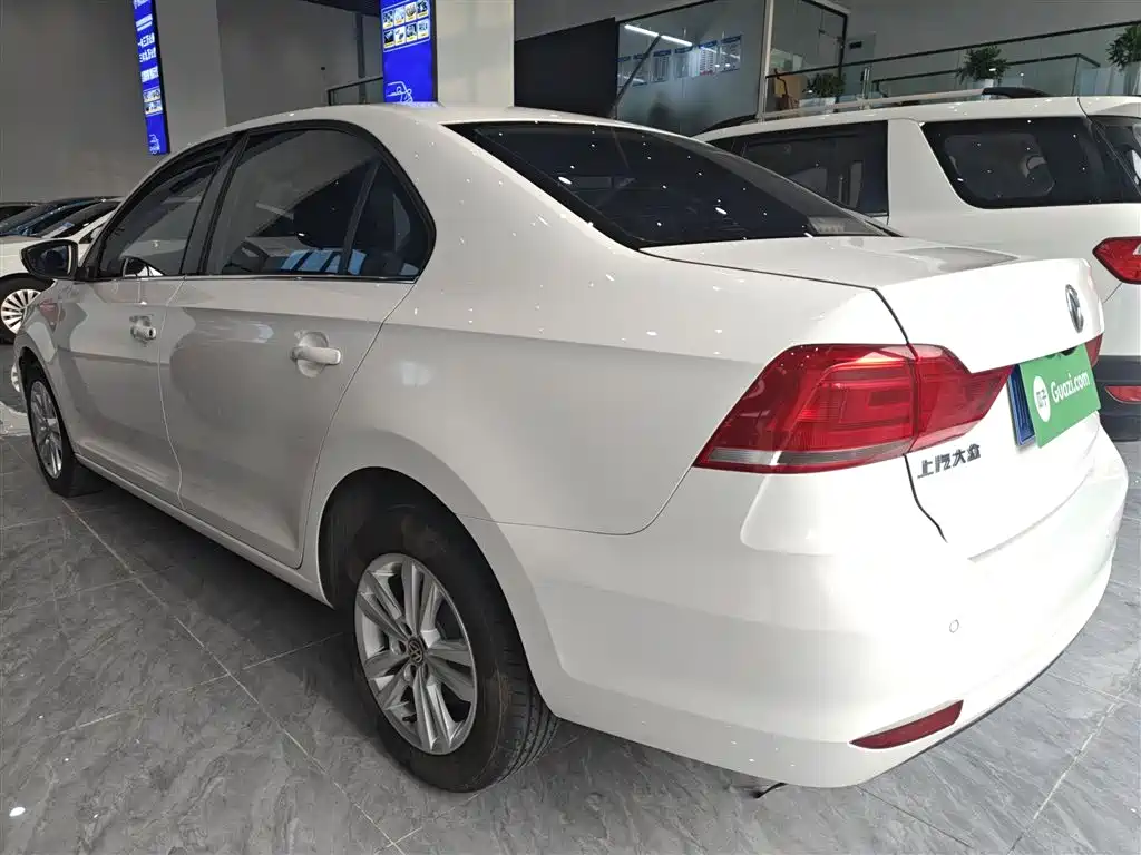 Volkswagen Santana 2018 1.5L Automatic Comfort Edition фото 13