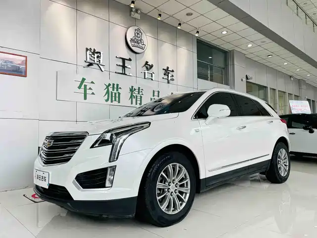 CADILLAC XT5