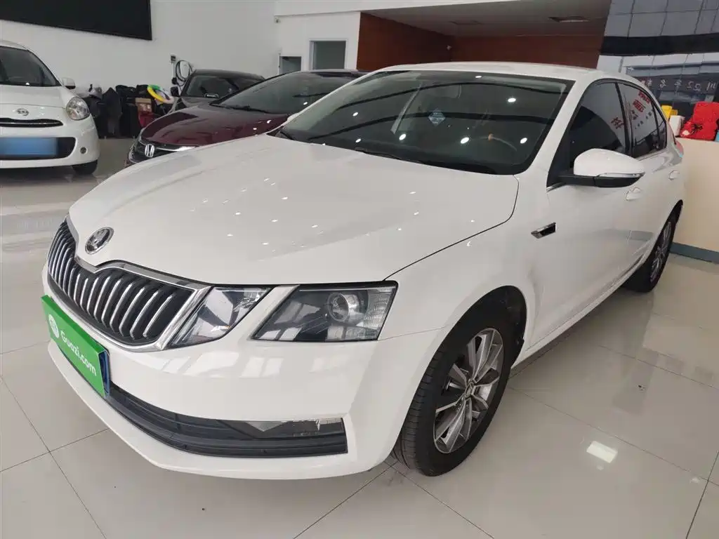 Škoda Octavia 2018 TSI230 DSG Comfort Edition