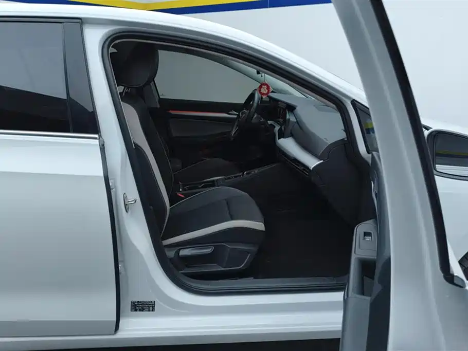 Volkswagen Golf 2021 280TSI DSG Pro фото 8