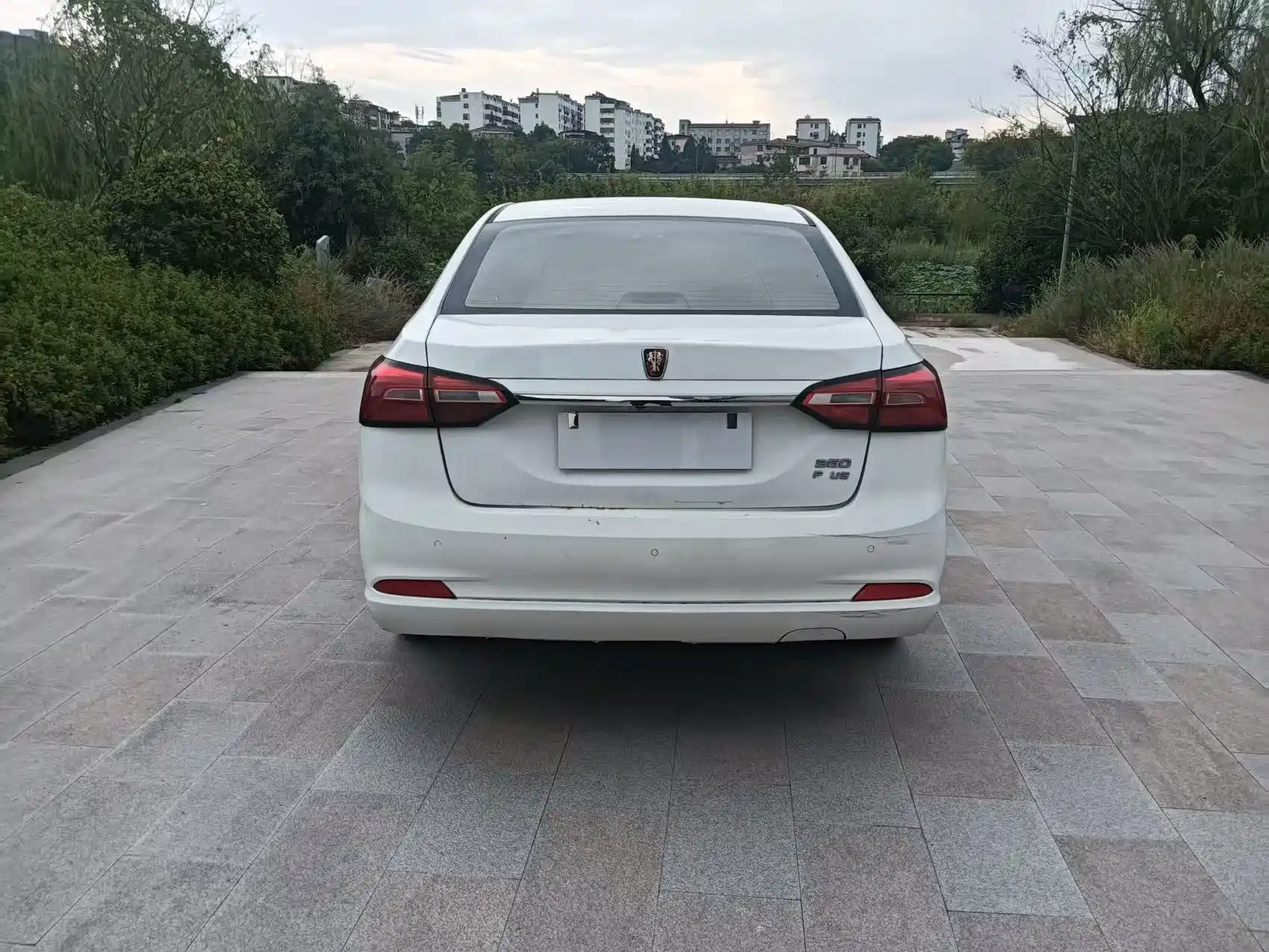 Фото 4 - Roewe 360