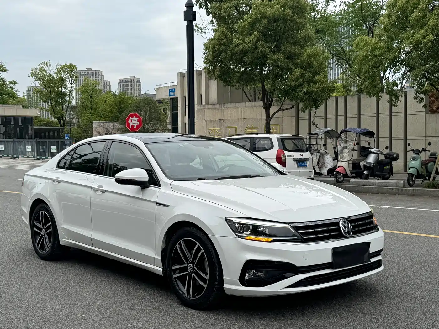 Volkswagen Lamando 2019 280TSI DSG Comfort Edition China VI фото 3