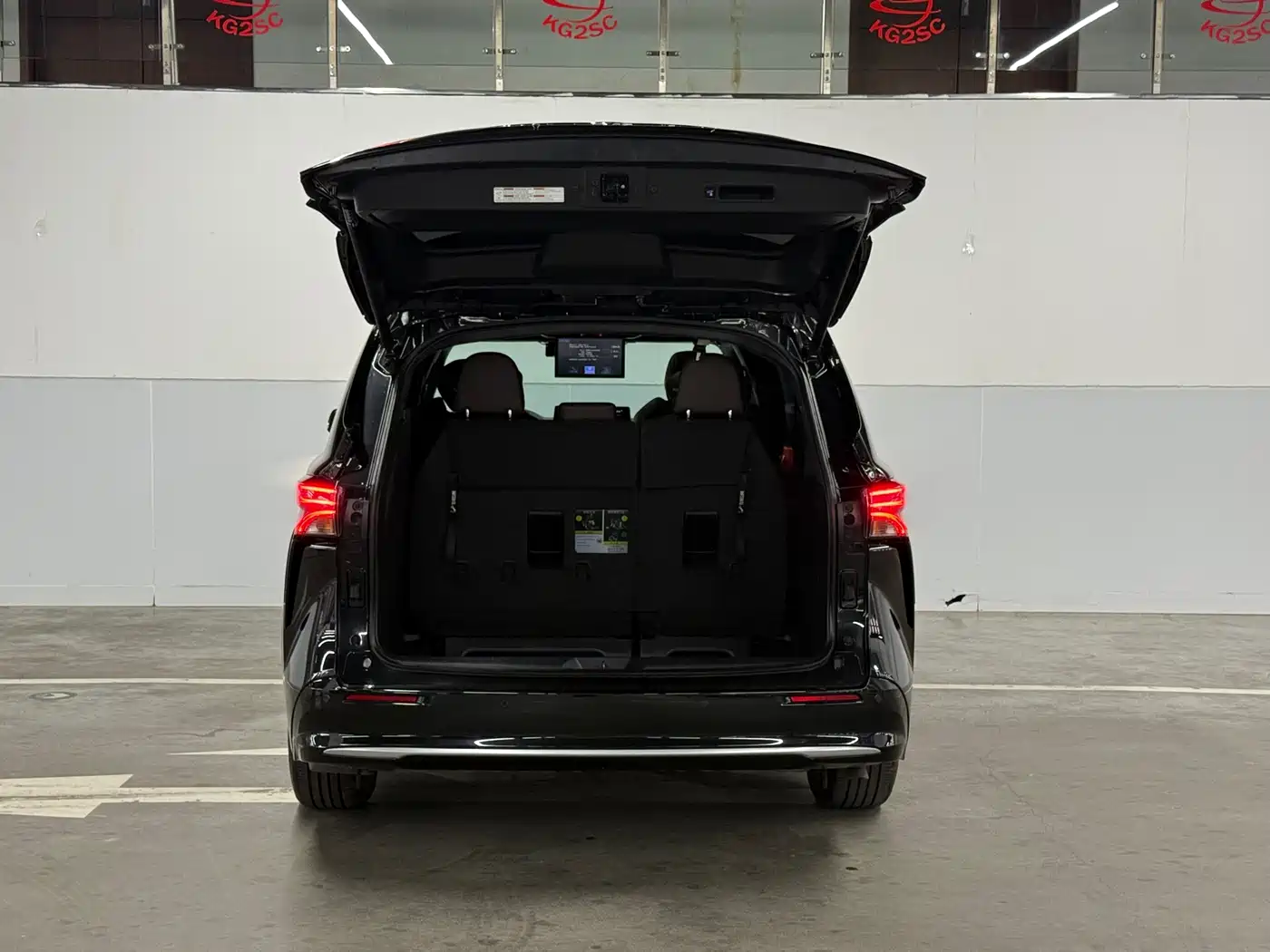 Toyota Sienna 2021 2.5L Hybrid Platinum Edition фото 20