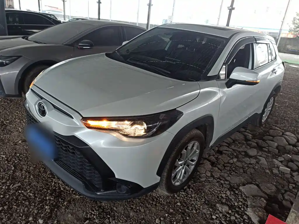 Toyota Frontlander 2022 2.0L CVT Leading Edition