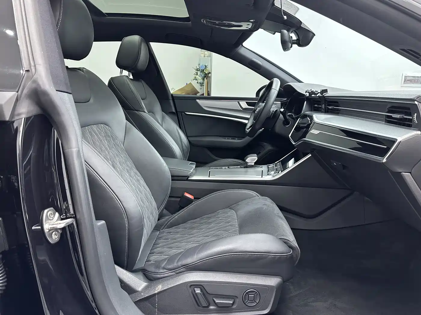 Audi A7L 2022 45 TFSI quattro S-line Wind Rider фото 15