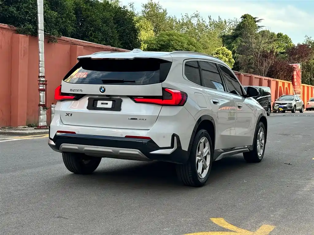 BMW X1 2023 sDrive20Li X Design Package фото 4