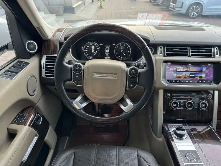 Land Rover Range Rover 2017 3.0 SC V6 Vogue фото 7