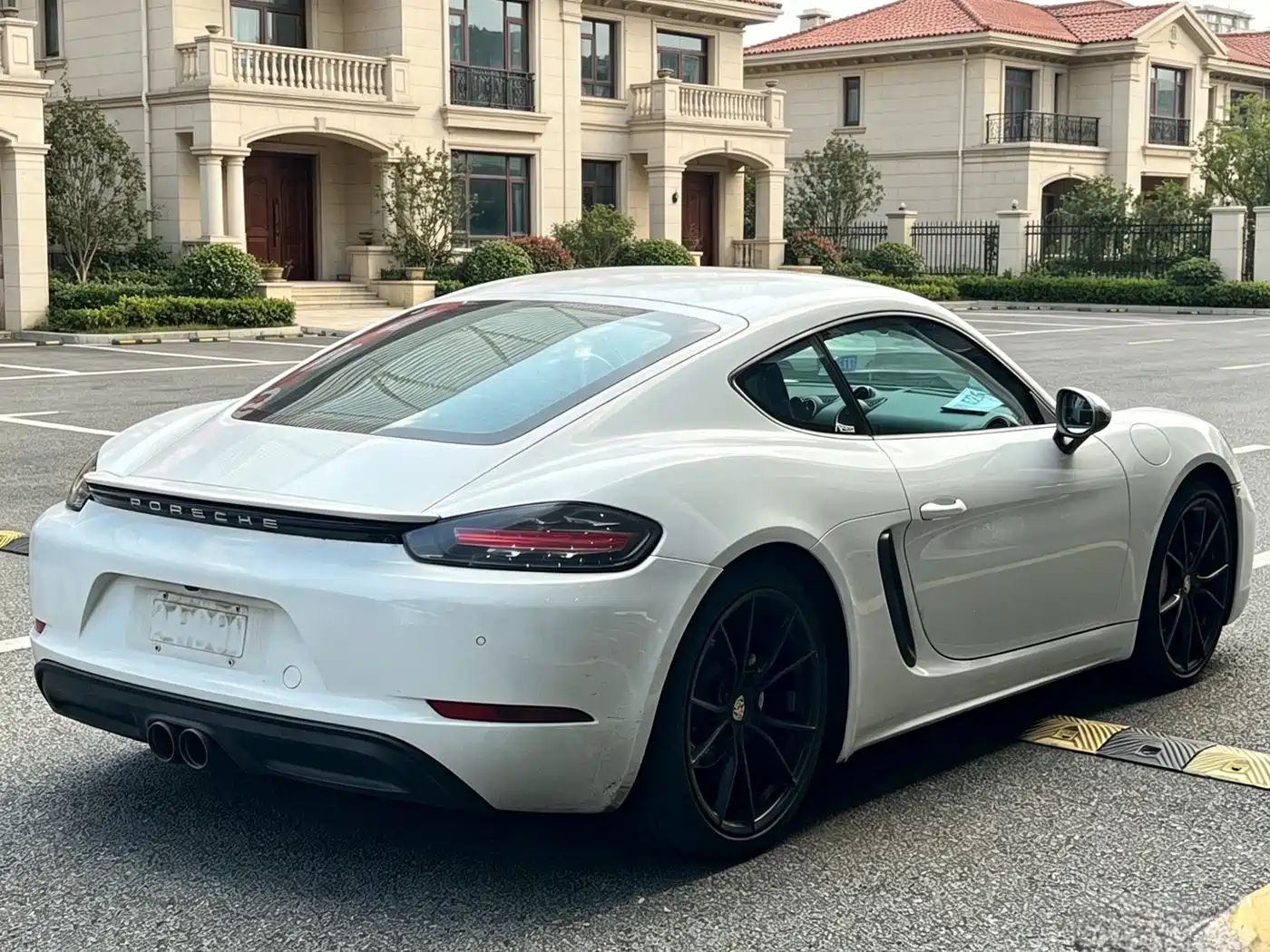 Porsche 718 2018 Cayman 2.0T фото 6