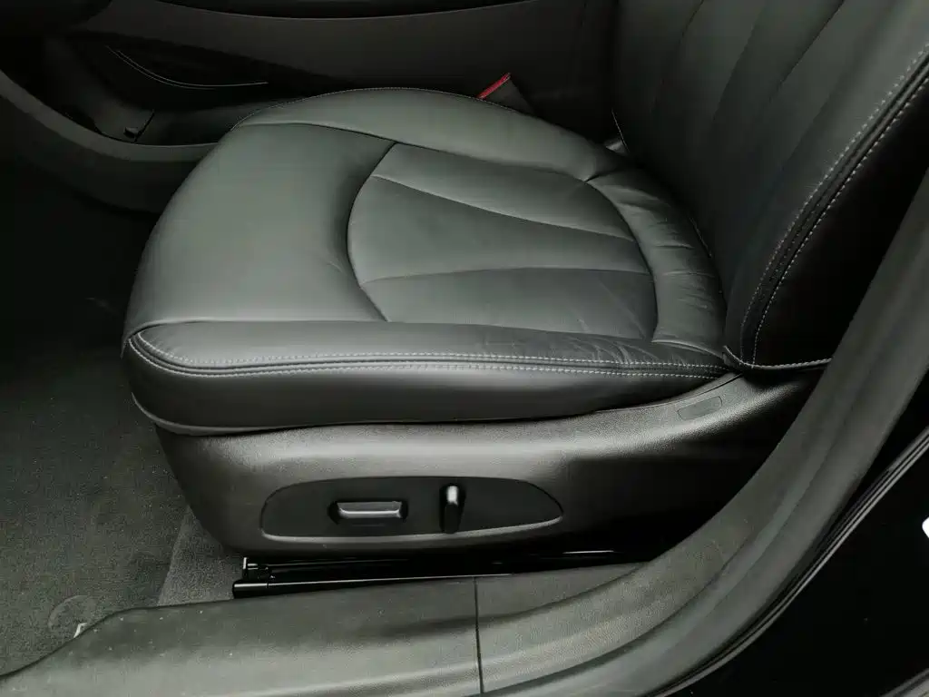 Buick Lacrosse, миниатюра 20