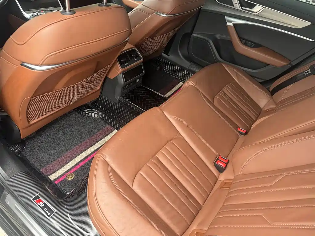 Audi A6L 2023 45 TFSI Premium Selection Dynamic фото 7