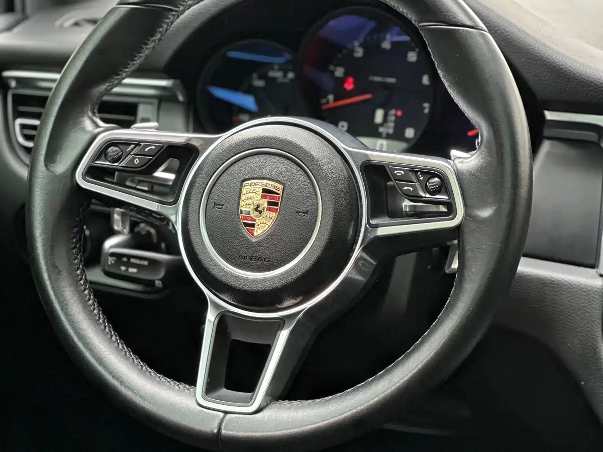 Porsche Macan 2020 Macan 2.0T фото 10