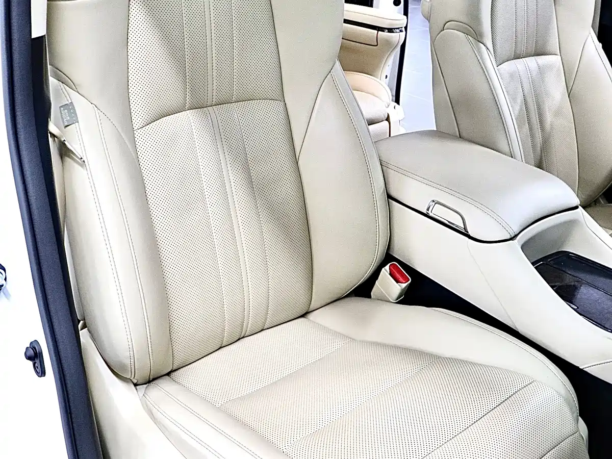 Toyota Vellfire 2020 Twin Engine 2.5L HV Premium Edition фото 16
