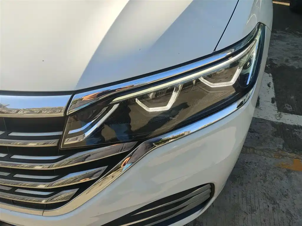 Volkswagen Viloran 2020 380TSI Premium фото 15