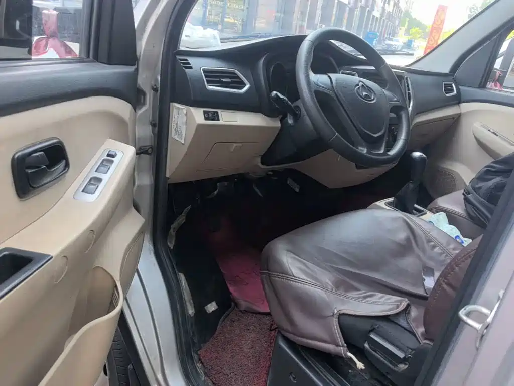Changan Kuayue Kuayue King X3 2023 2021 Model 1.6L Standard Single Cab Dual Rear Wheel Van 3285mm Cargo Box DAM16KR