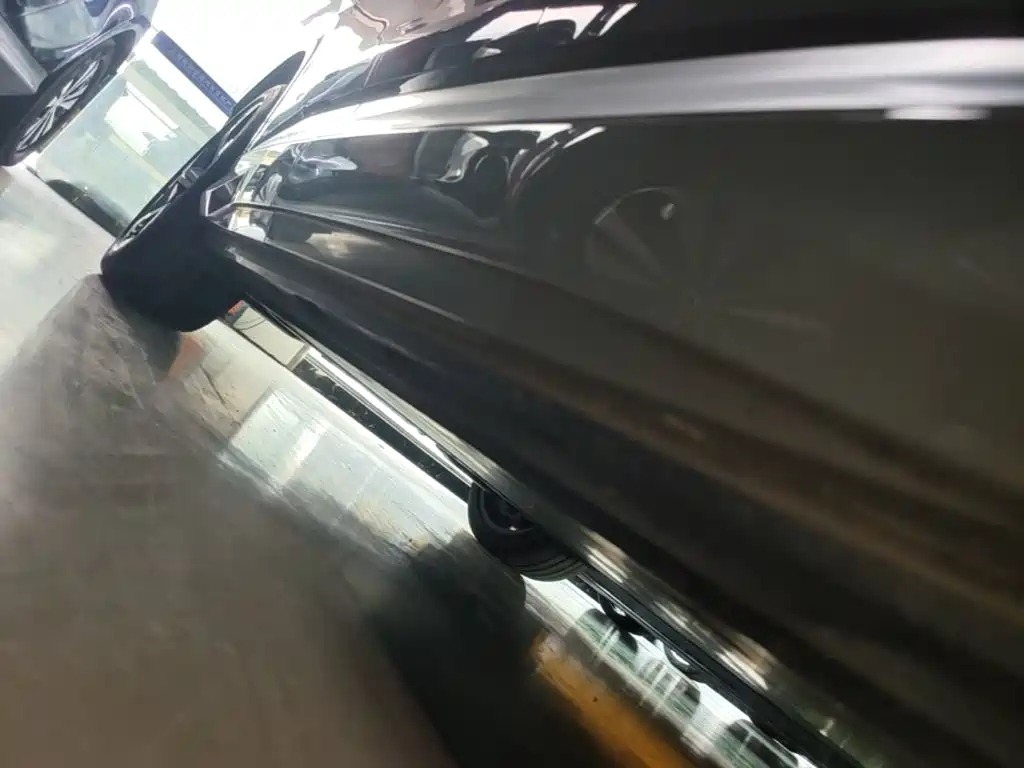 Photo 21 - Audi Q4 e-tron