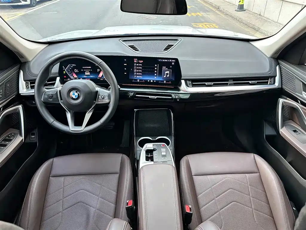 BMW X1 2023 sDrive20Li X Design Package фото 16
