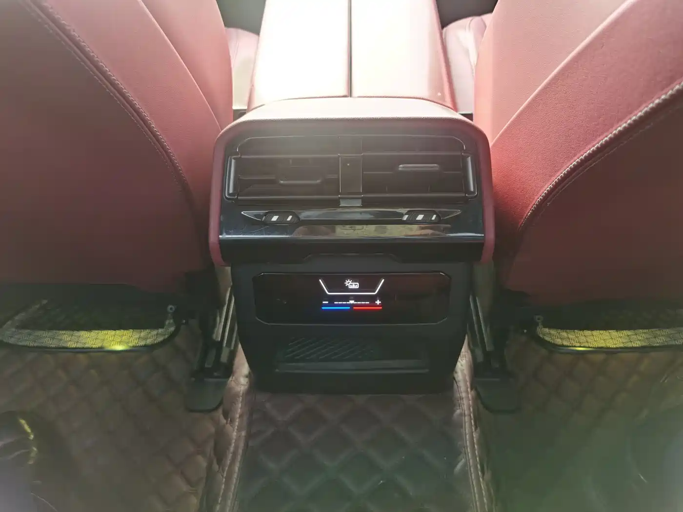 BMW 5 Series 2024 525Li M Sport Package фото 20