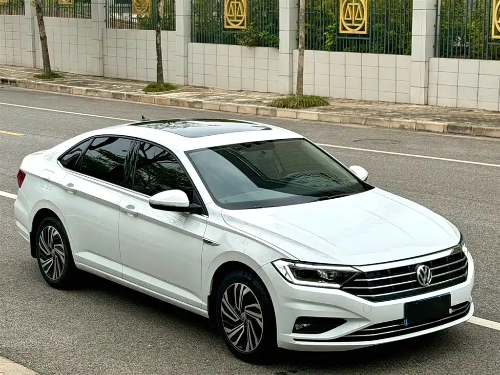Volkswagen Sagitar 2021 280TSI DSG Surpassing Edition фото 3