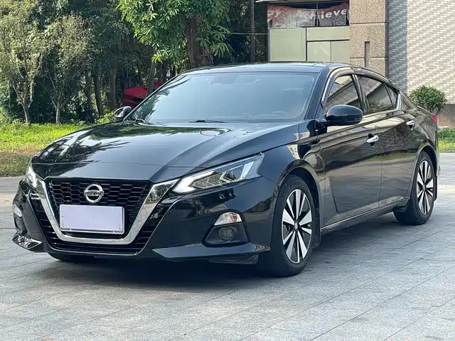 nissan teana