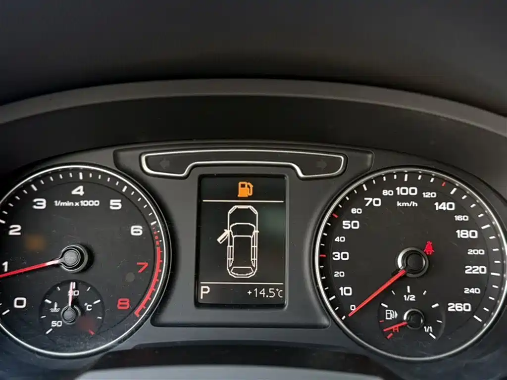 Audi Q3 2015 35 TFSI Millionth Anniversary Comfort фото 4