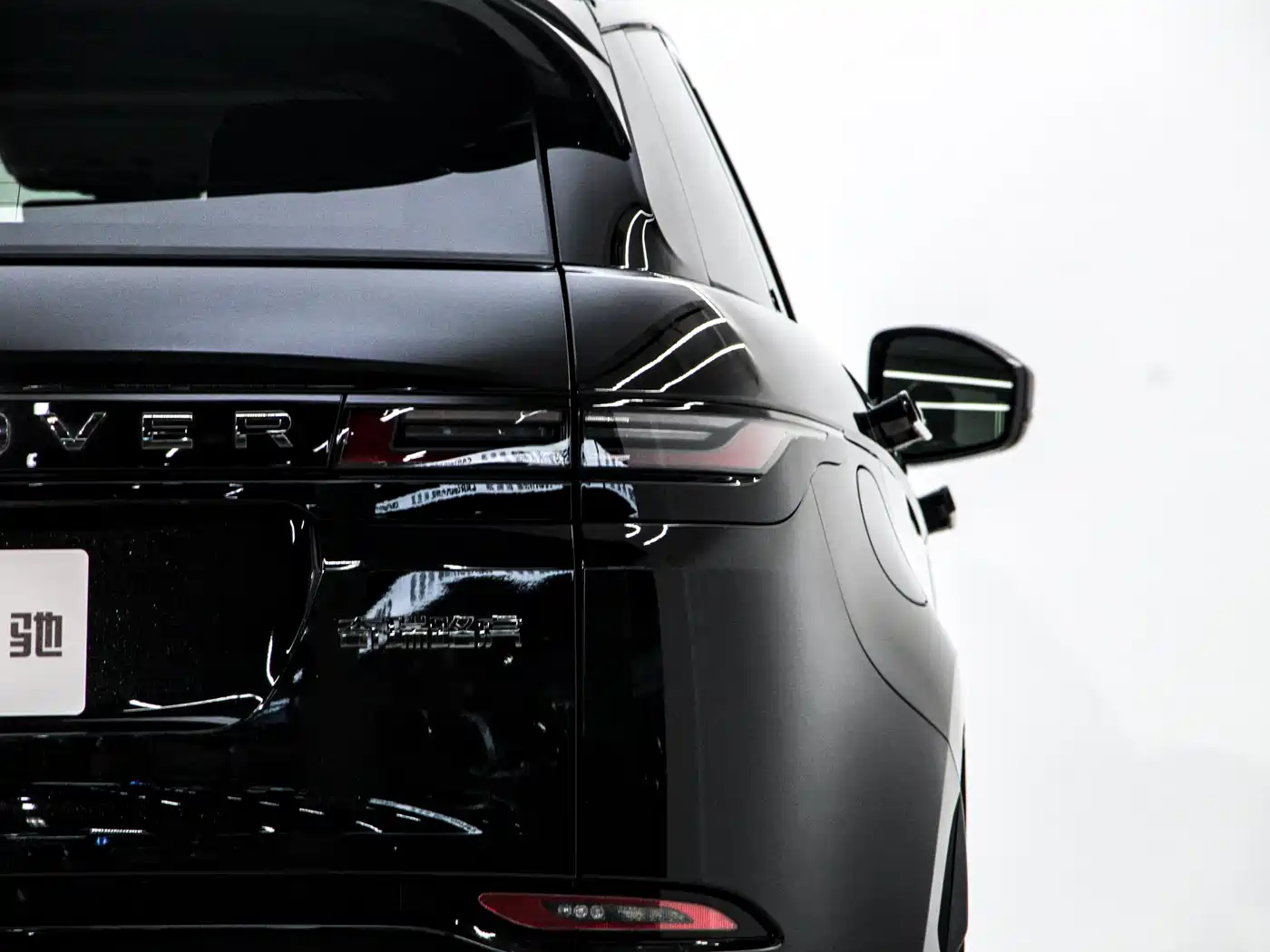 Land Rover Range Rover Evoque 2024 Range Rover Evoque L 249PS Light Master Edition фото 29