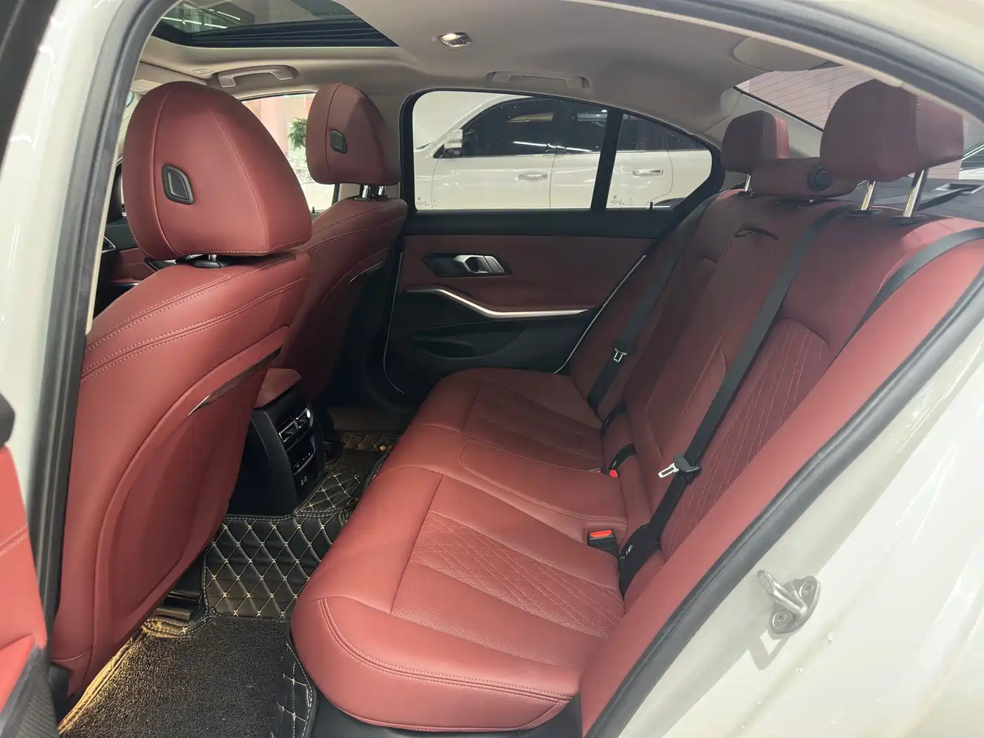 Фото 8 - BMW 3 Series
