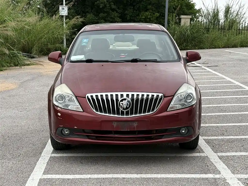 Buick Excelle 2013 1.5L Manual Classic Edition фото 2