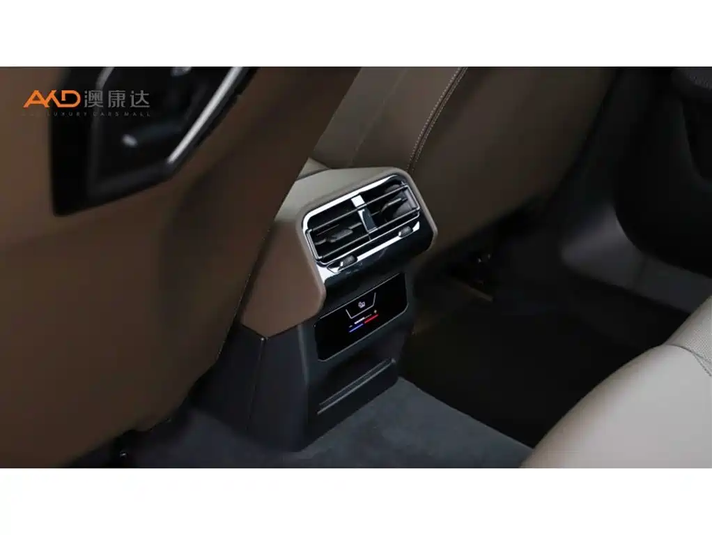 BMW 5 Series 2024 530Li Leading Model Luxury Package фото 9