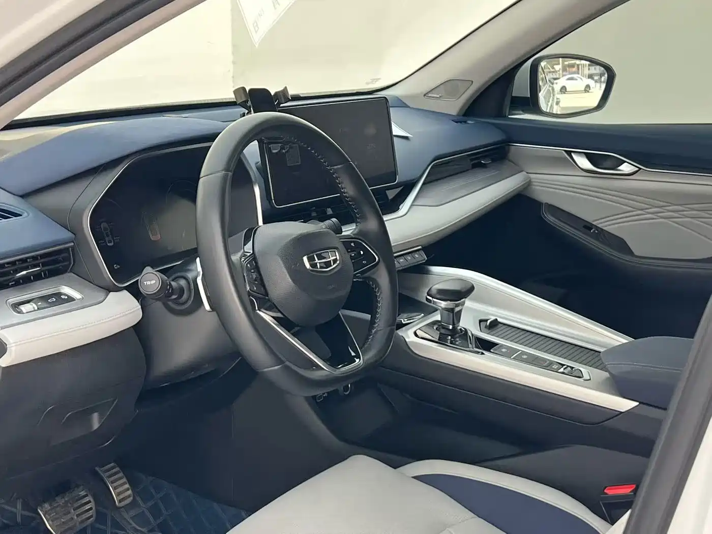 Фото 7 - Geely Preface