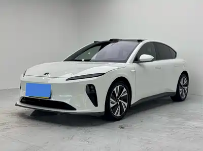 NIO ET5