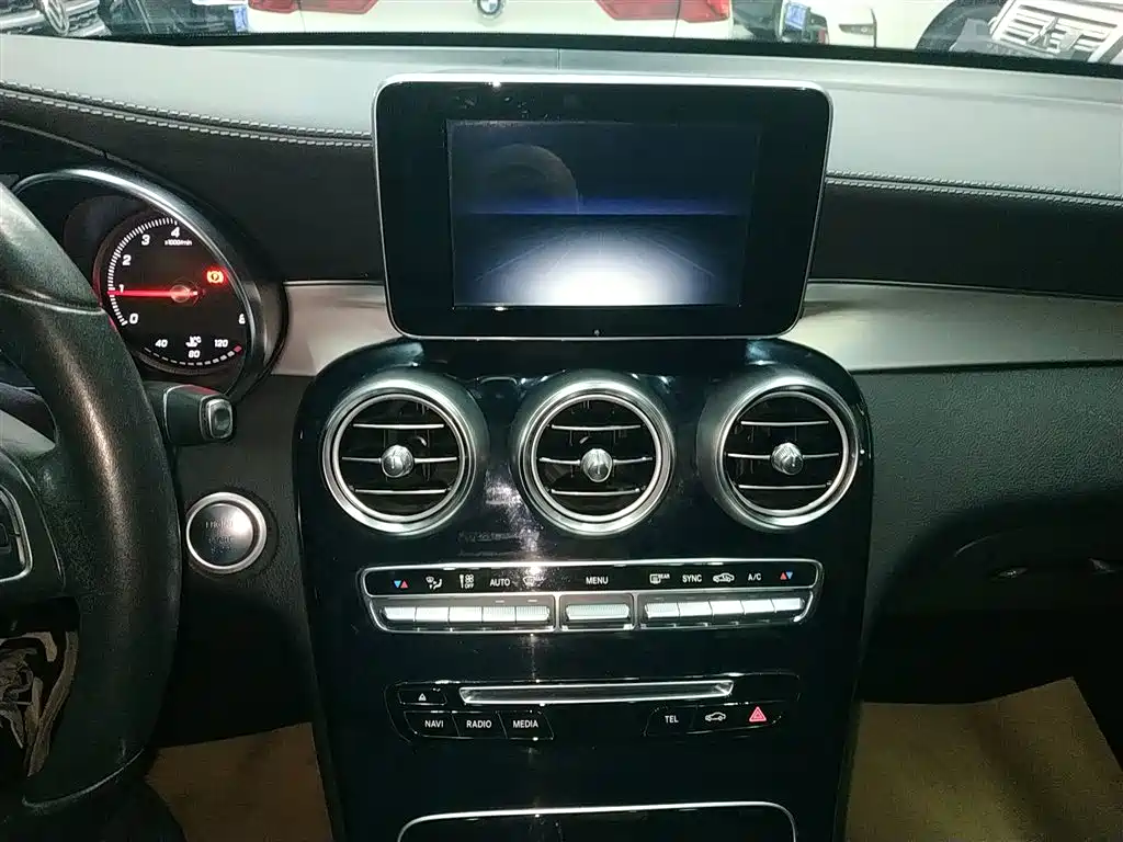 Mercedes-Benz GLC 2018 GLC 200 4MATIC фото 5