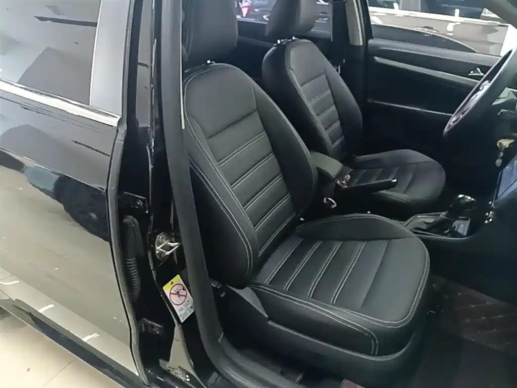 Volkswagen Lavida 2017 1.6L Automatic Trend Edition фото 24