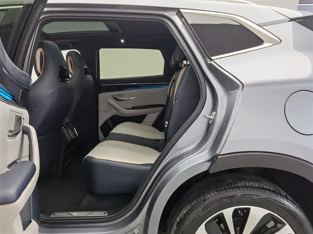 BYD Song PLUS PHEV 2024 Glory Edition EV 520km Flagship фото 15