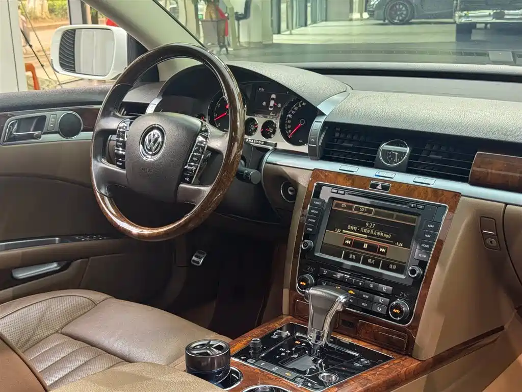 Volkswagen Phaeton 2012 3.0L Executive фото 7