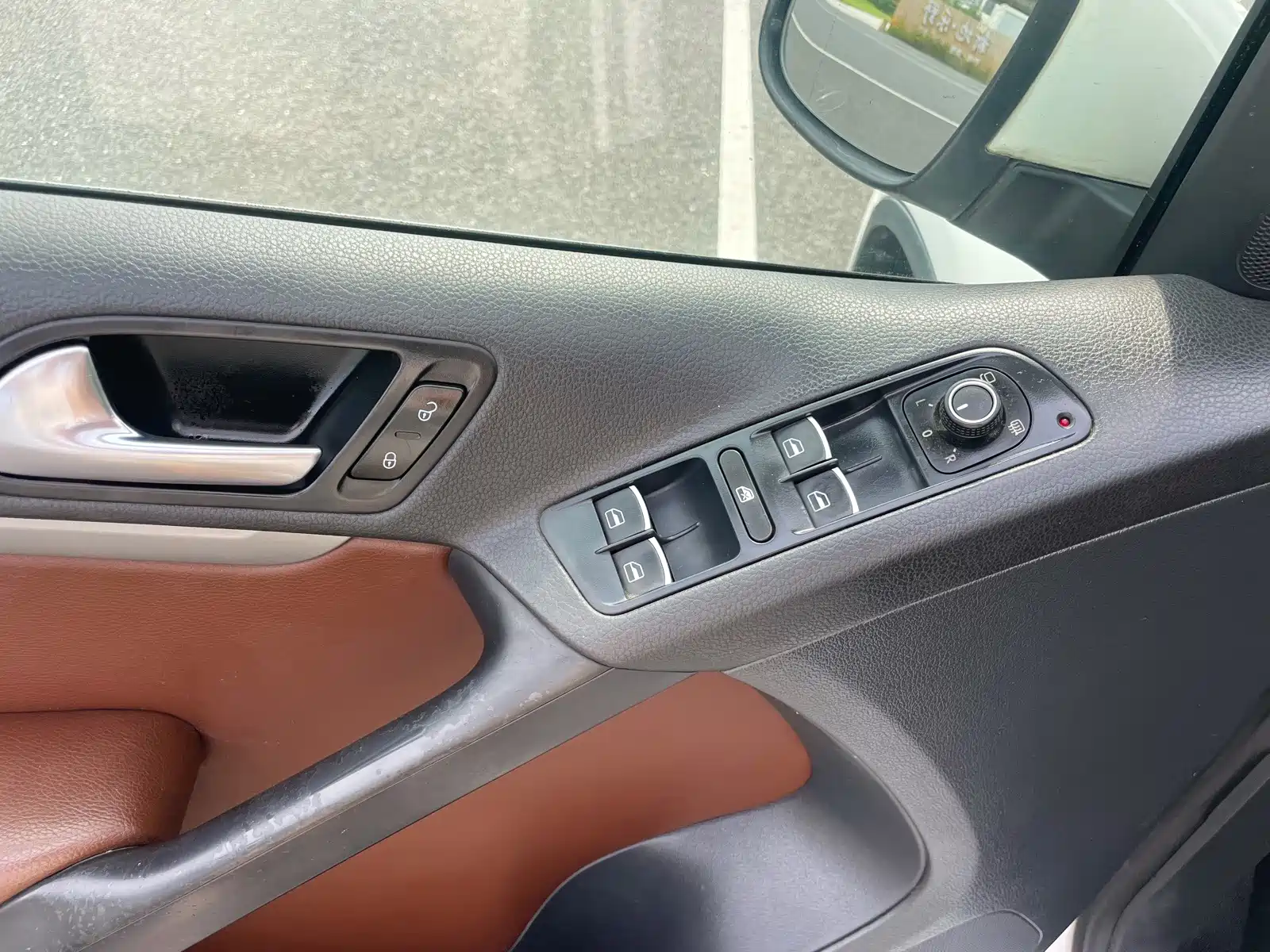 Photo 12 - Volkswagen Tiguan