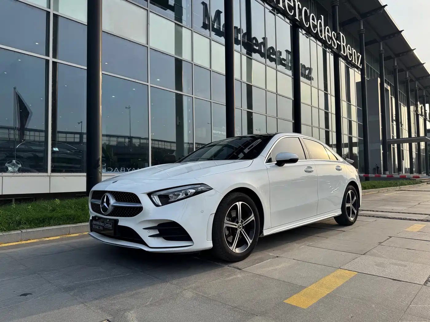 Mercedes-Benz A-Class 2022 Facelift II A 200 L Sport Sedan Fashion