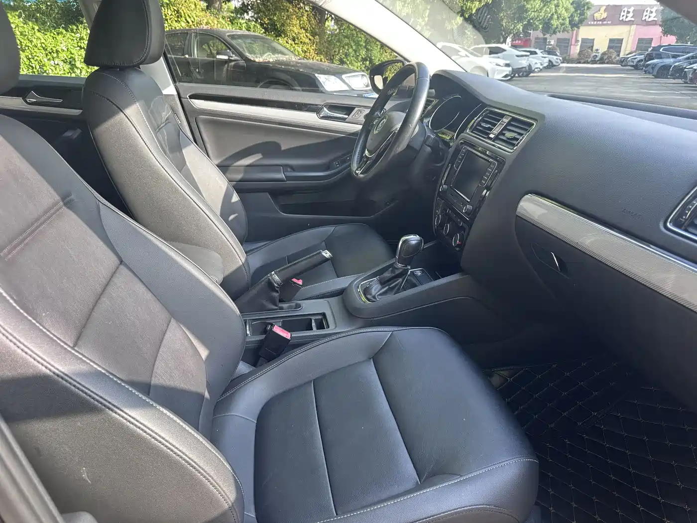 Volkswagen Sagitar 2017 230TSI Automatic Comfort фото 14