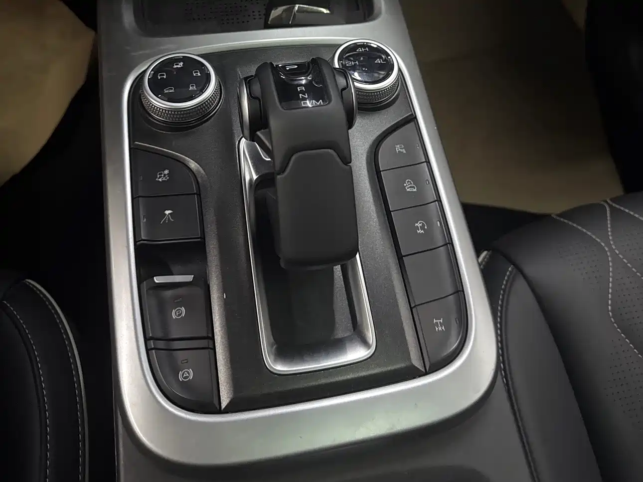 Tank 300 2025 2024 Model 2.0T Challenger