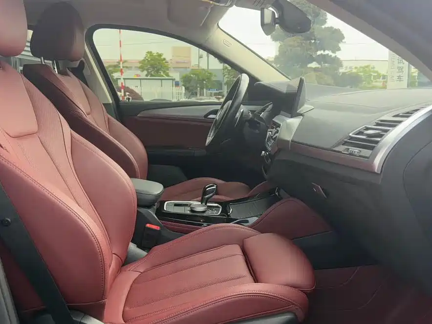 2024 BMW X4