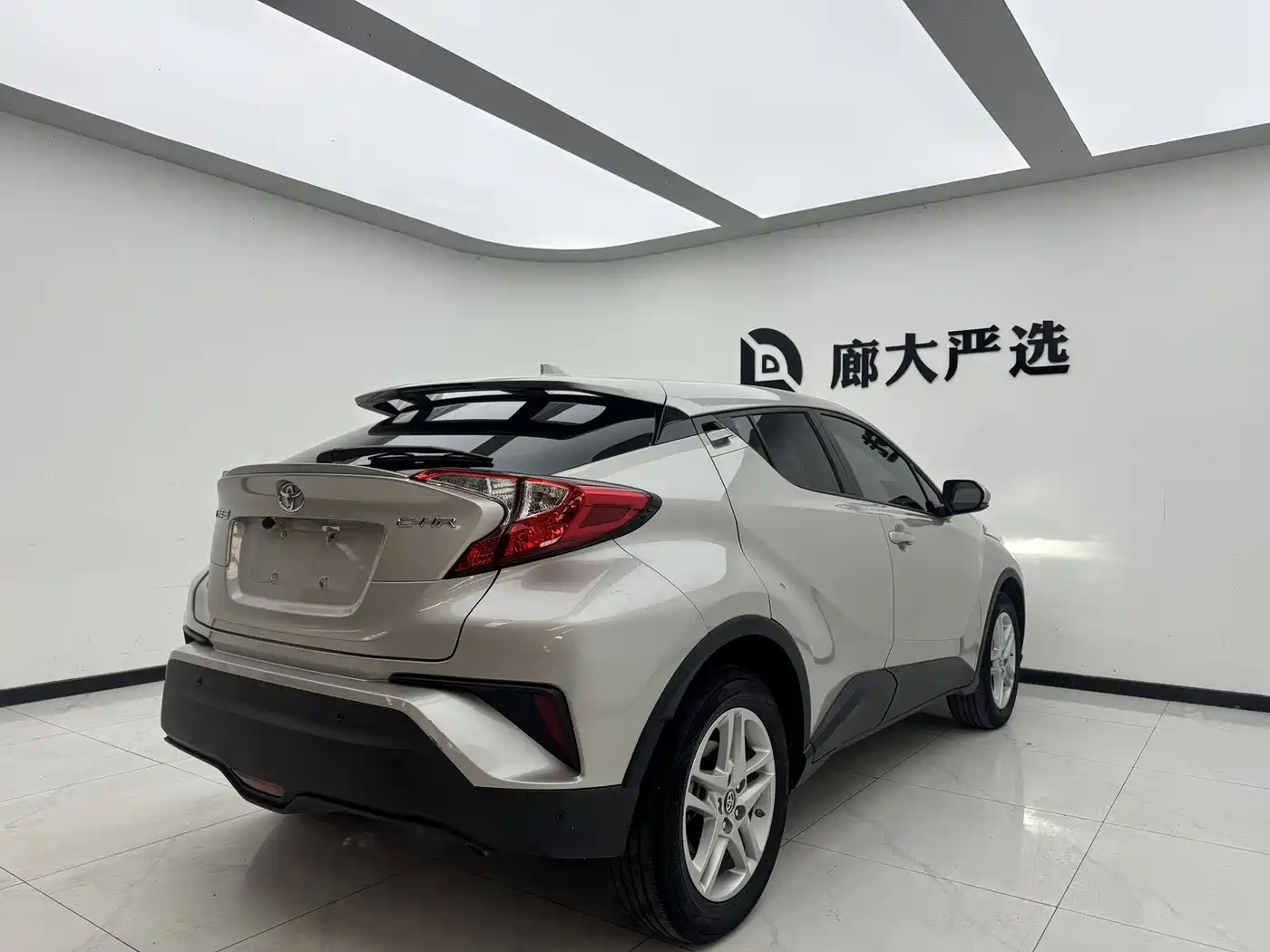 Toyota C-HR 2021 2.0L Comfort Edition фото 21