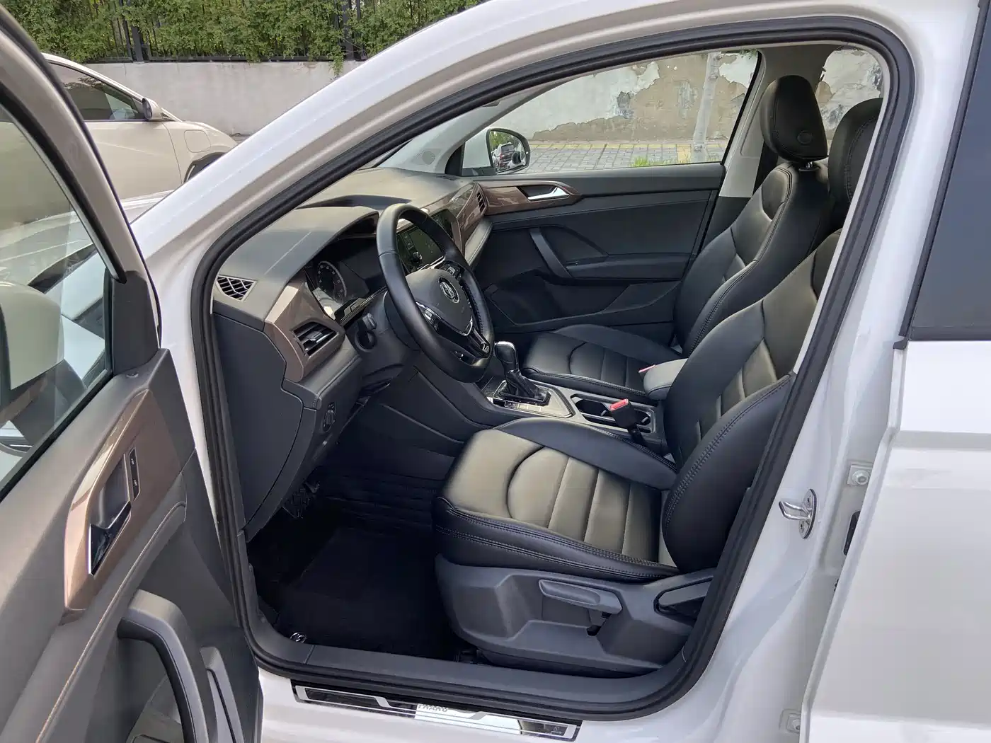 Volkswagen Tharu 2019 280TSI 2WD Comfort Edition China VI фото 7