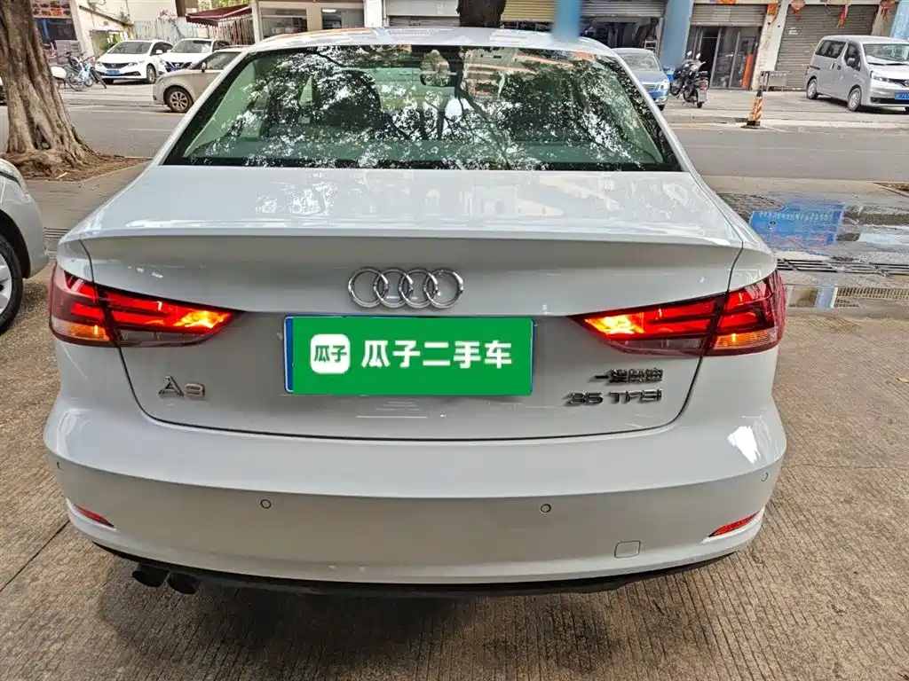 Audi A3 2016 Limousine 35 TFSI Progressive фото 22
