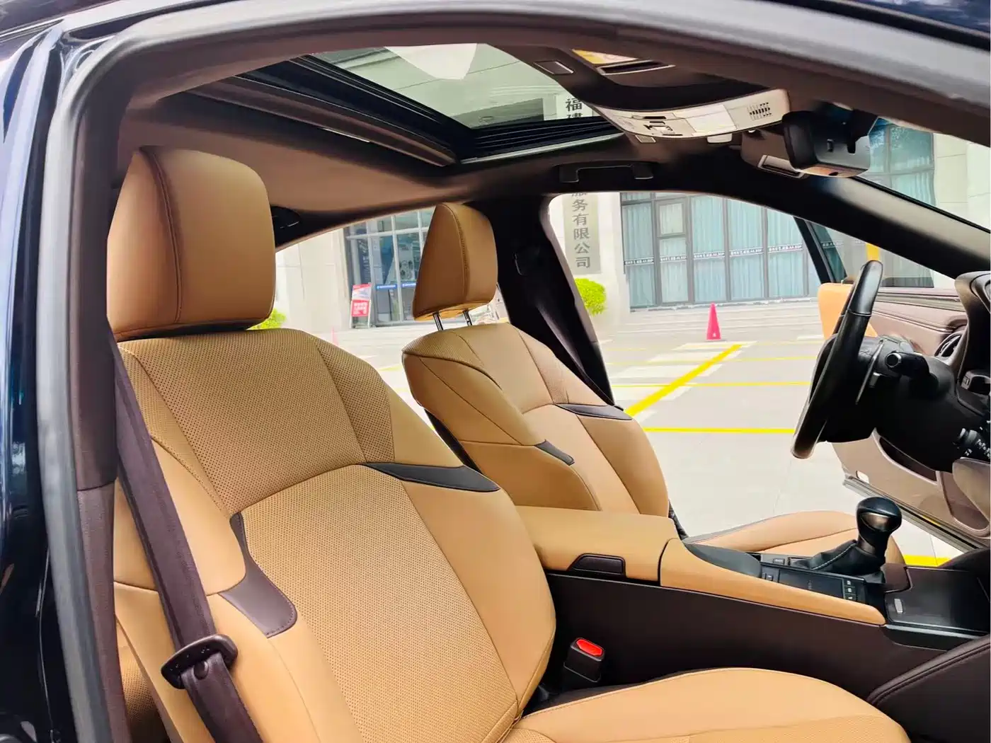 Lexus ES 2020 200 Excellence фото 30