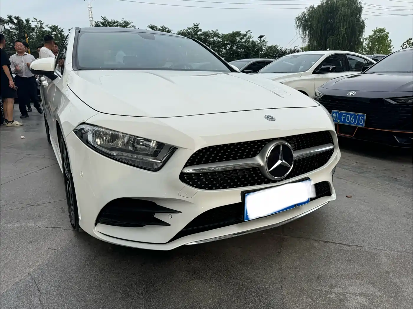 Mercedes-Benz A-Class 2019 A 180 L Sport Sedan фото 3