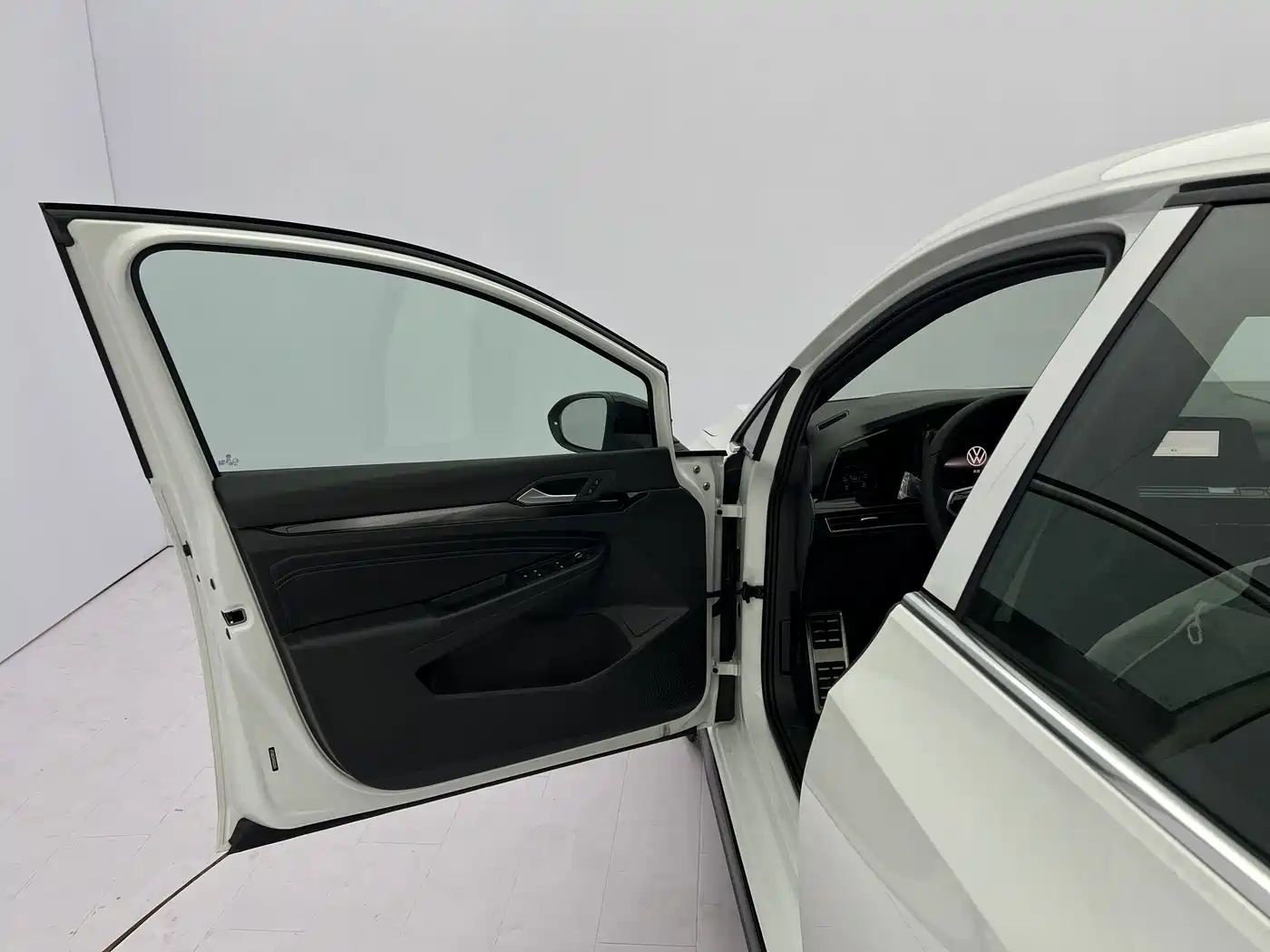 Volkswagen Golf 2024 2023 280TSI DSG R-Line Lite