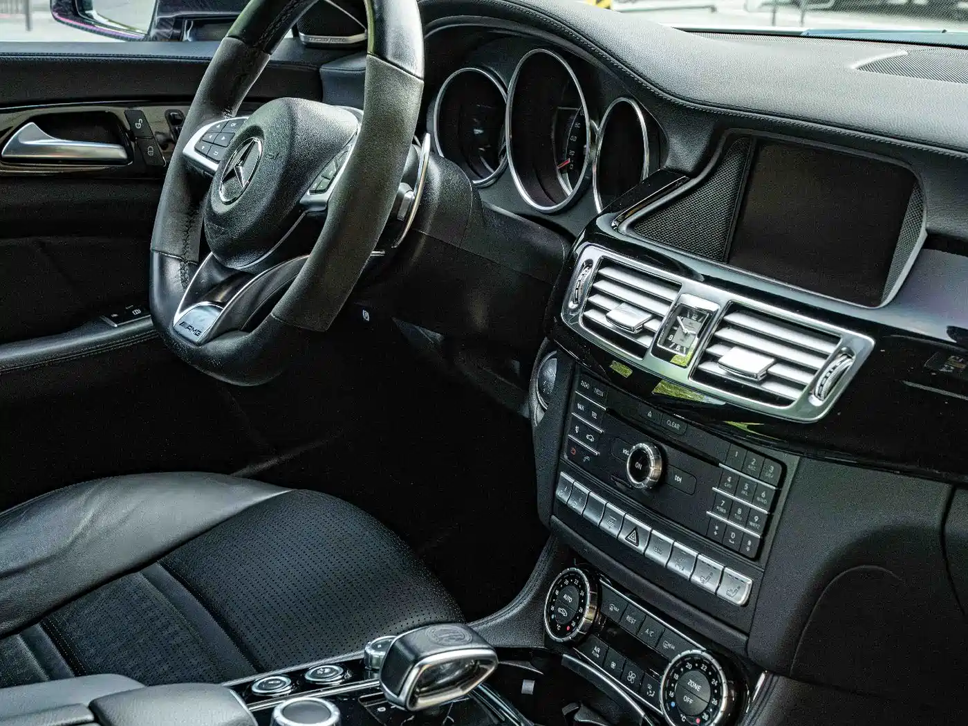 Mercedes-Benz CLS AMG 2013 AMG CLS 63 фото 19