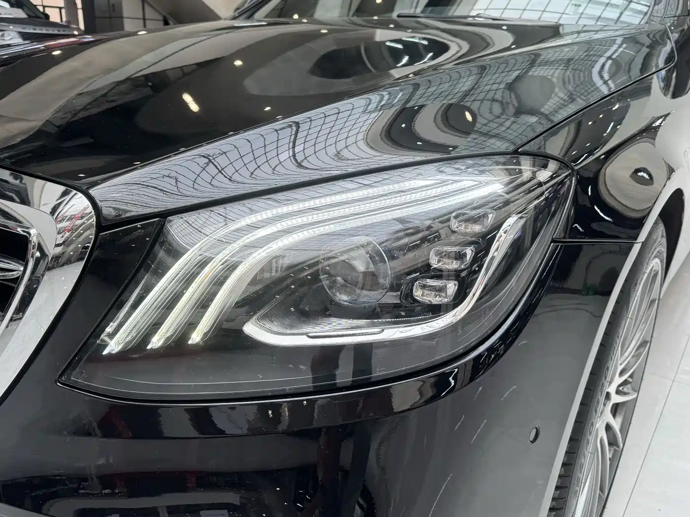 Mercedes-Benz S-Class 2018 S 320 L фото 15