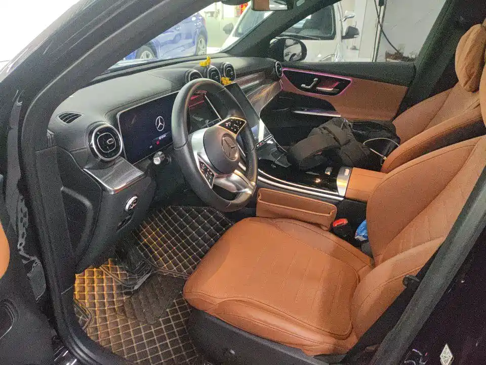 Mercedes-Benz GLC 2023 GLC 260 L 4MATIC Dynamic 7-Seater фото 4