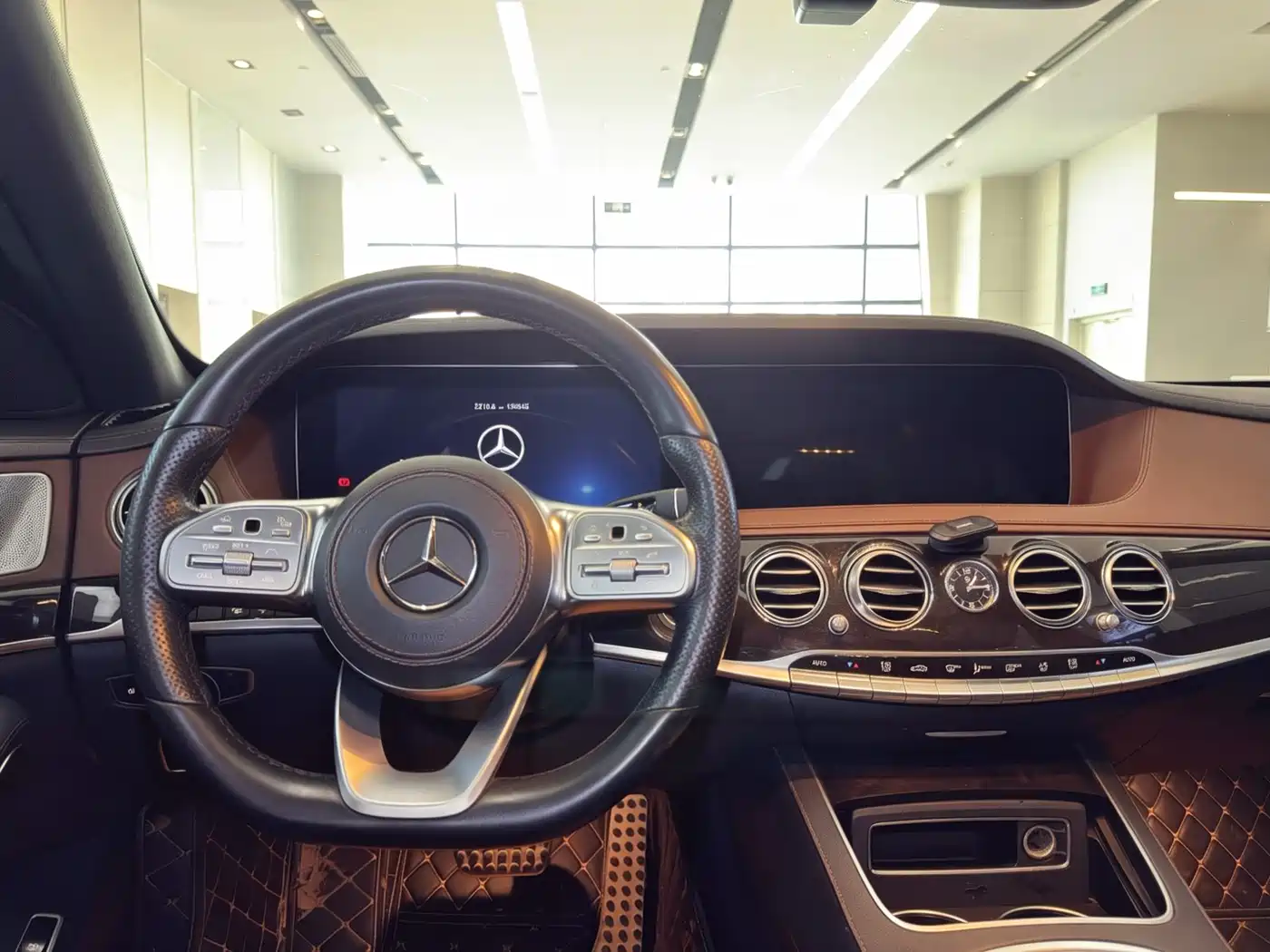 Mercedes-Benz S-Class 2020 S 450 L 4MATIC Collector's Version фото 20